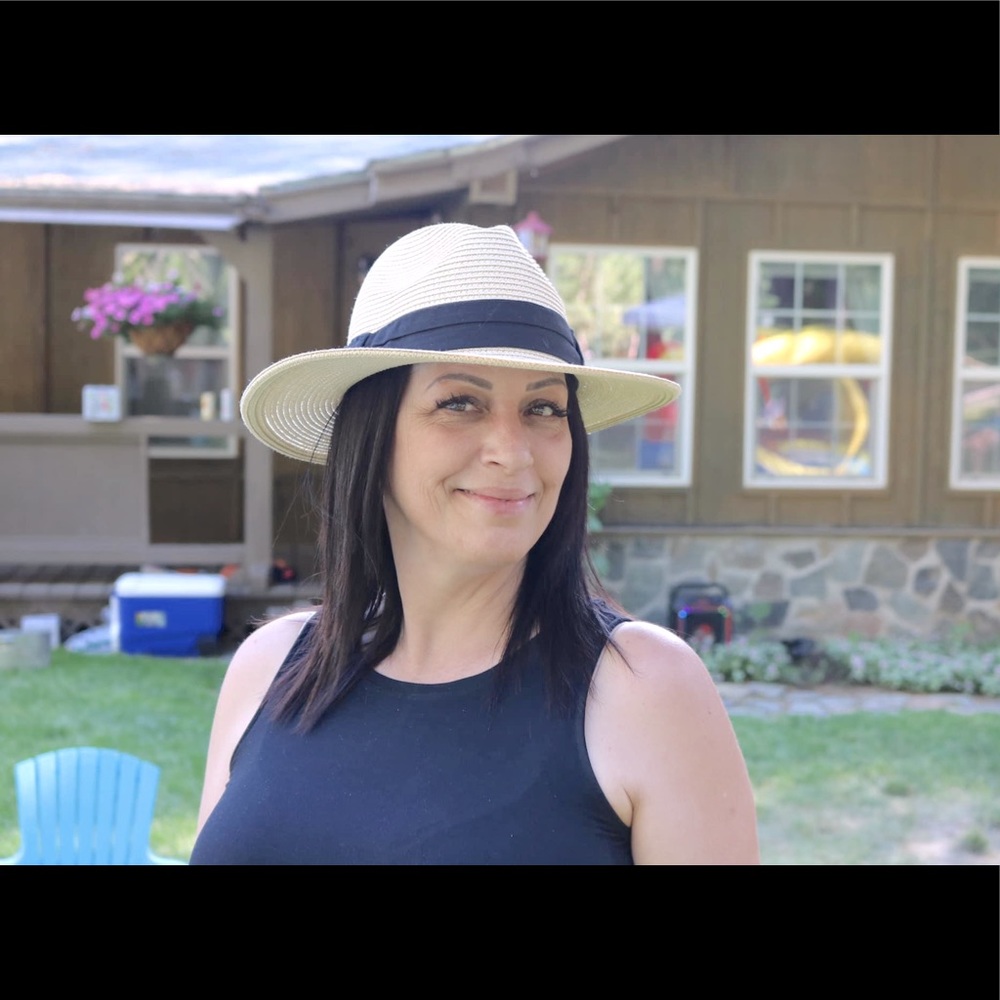 Meet your Posher, Lori